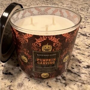 Bath & Body Works: 14.5 oz 3-Wick Candle: Pumpkin Carving